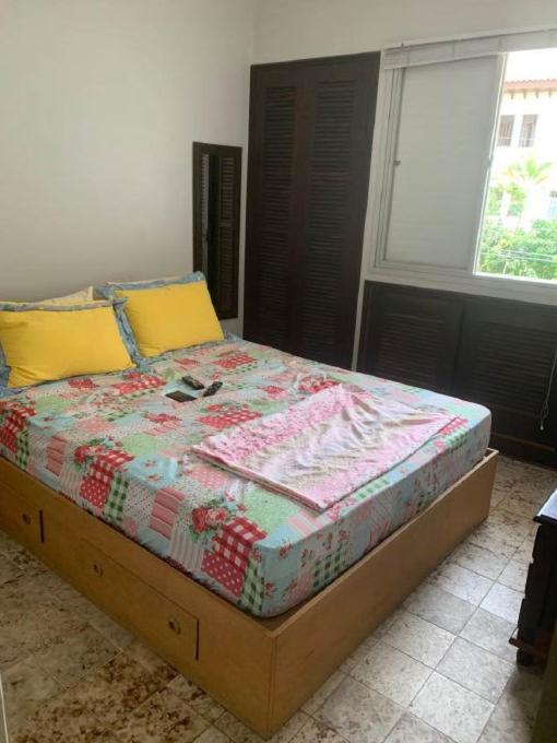 Apartamento 2 Quartos A 5 Minutos A Pe Da Praia Da Enseada Гуаружа Екстериор снимка