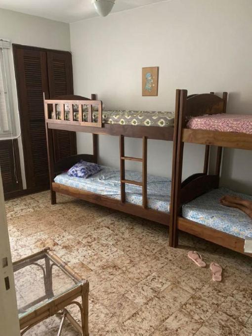 Apartamento 2 Quartos A 5 Minutos A Pe Da Praia Da Enseada Гуаружа Екстериор снимка